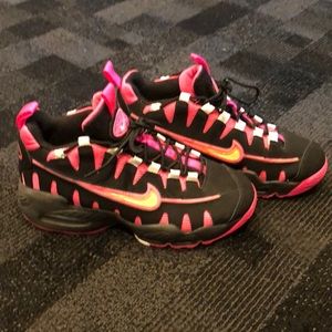 *NEW* Nike air max sz 4.5y